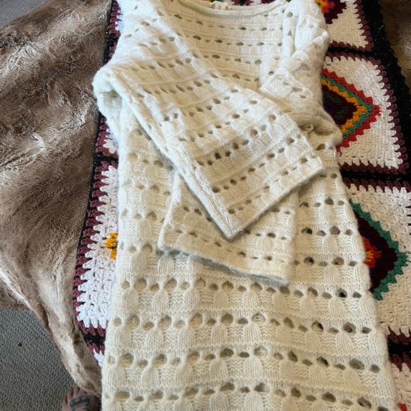 H&M sweater dress. - Picture 4 of 5